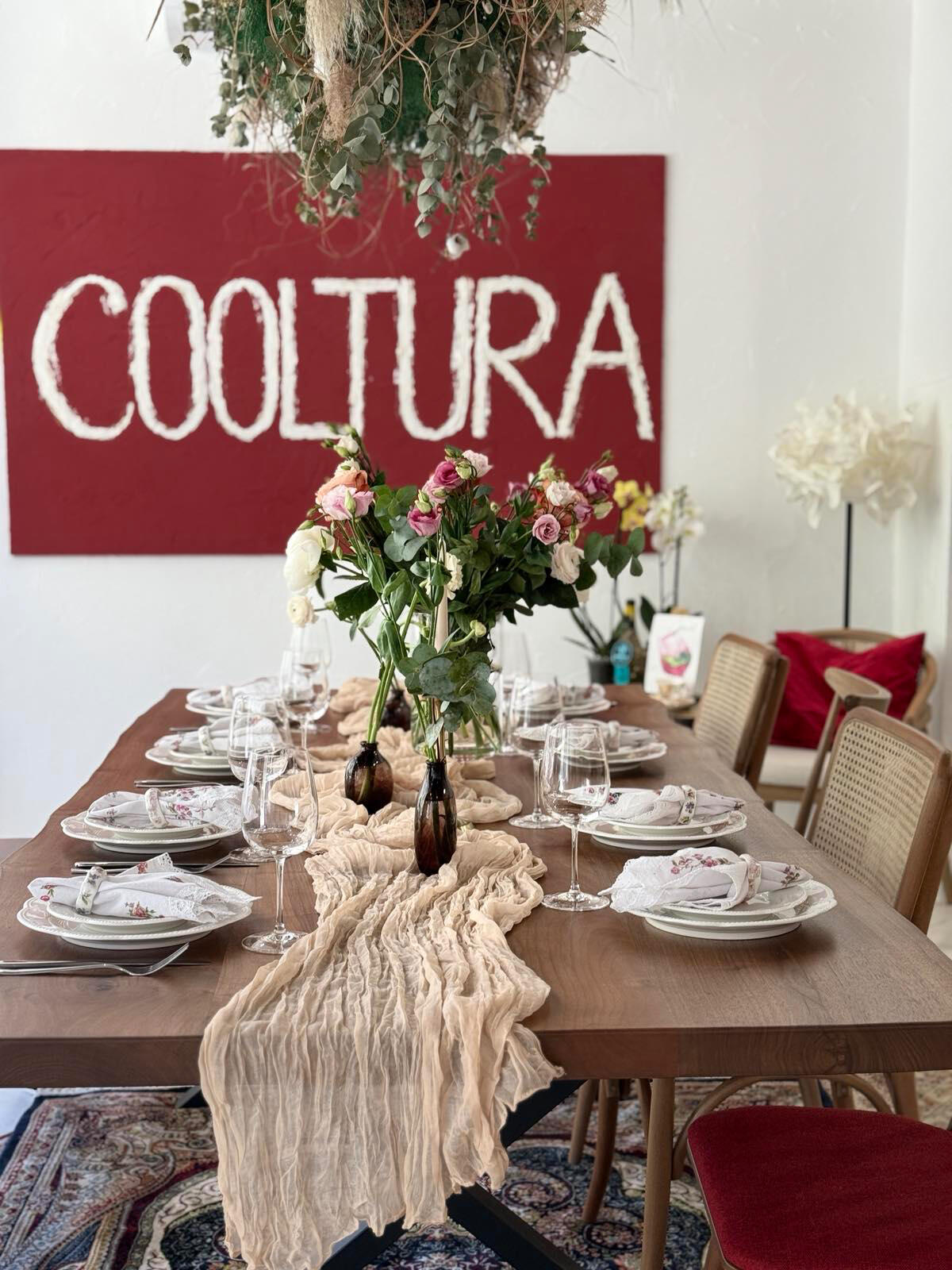 Зала за събития в центъра на София. Място за бебешка погача в центъра на София.