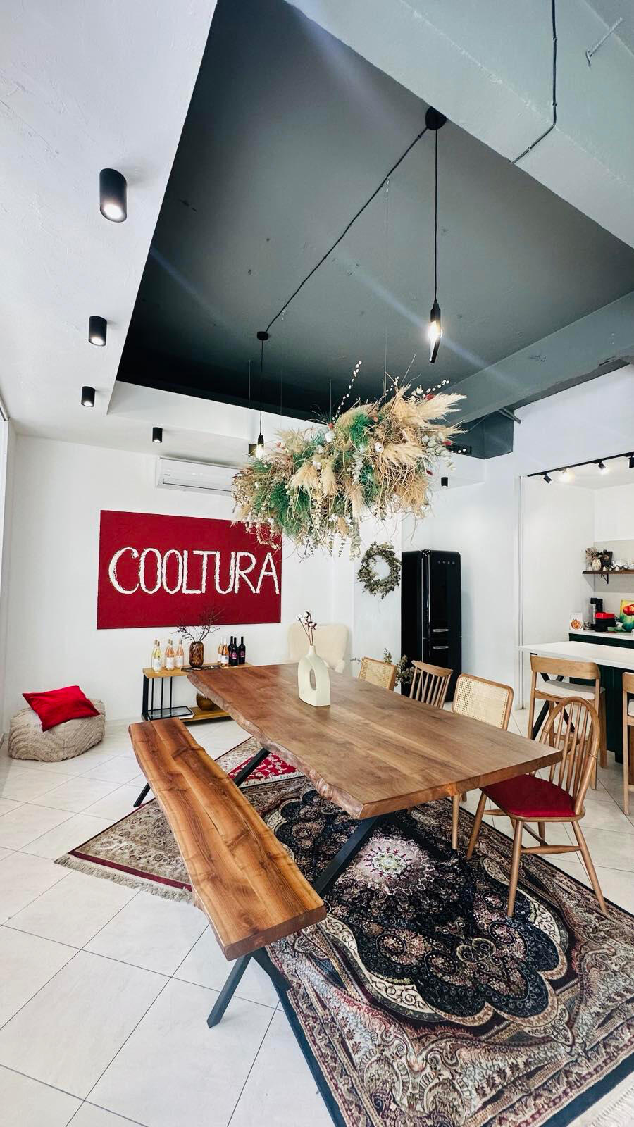 Зала за събития в София Избери различното място за празника на твоето бебе. Организация на бебешка погача.