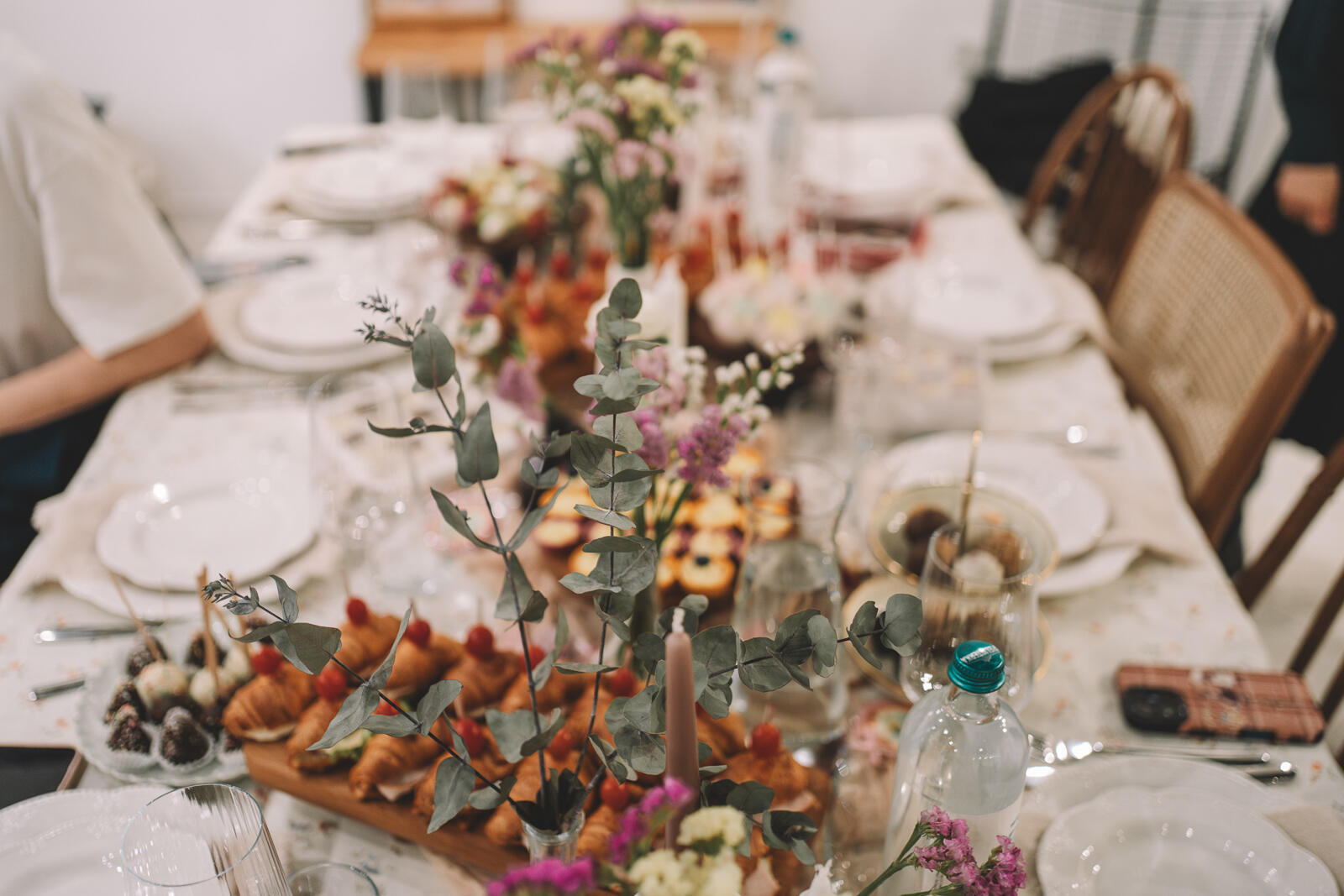 Кетъринг за бебешка погача Цялостна организация и кетъринг за твоята първа бебешка погача.